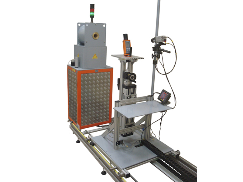 Gamma Irradiers with AT110 Calibration Bench